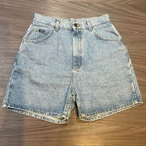Lee Vintage Straight Leg Solid Denim Mom Short
